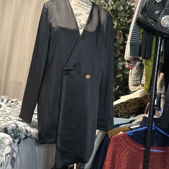 Lulu’s Sleek Surprise Black Satin Double Breasted Blazer Dress - Picture 5 of 11